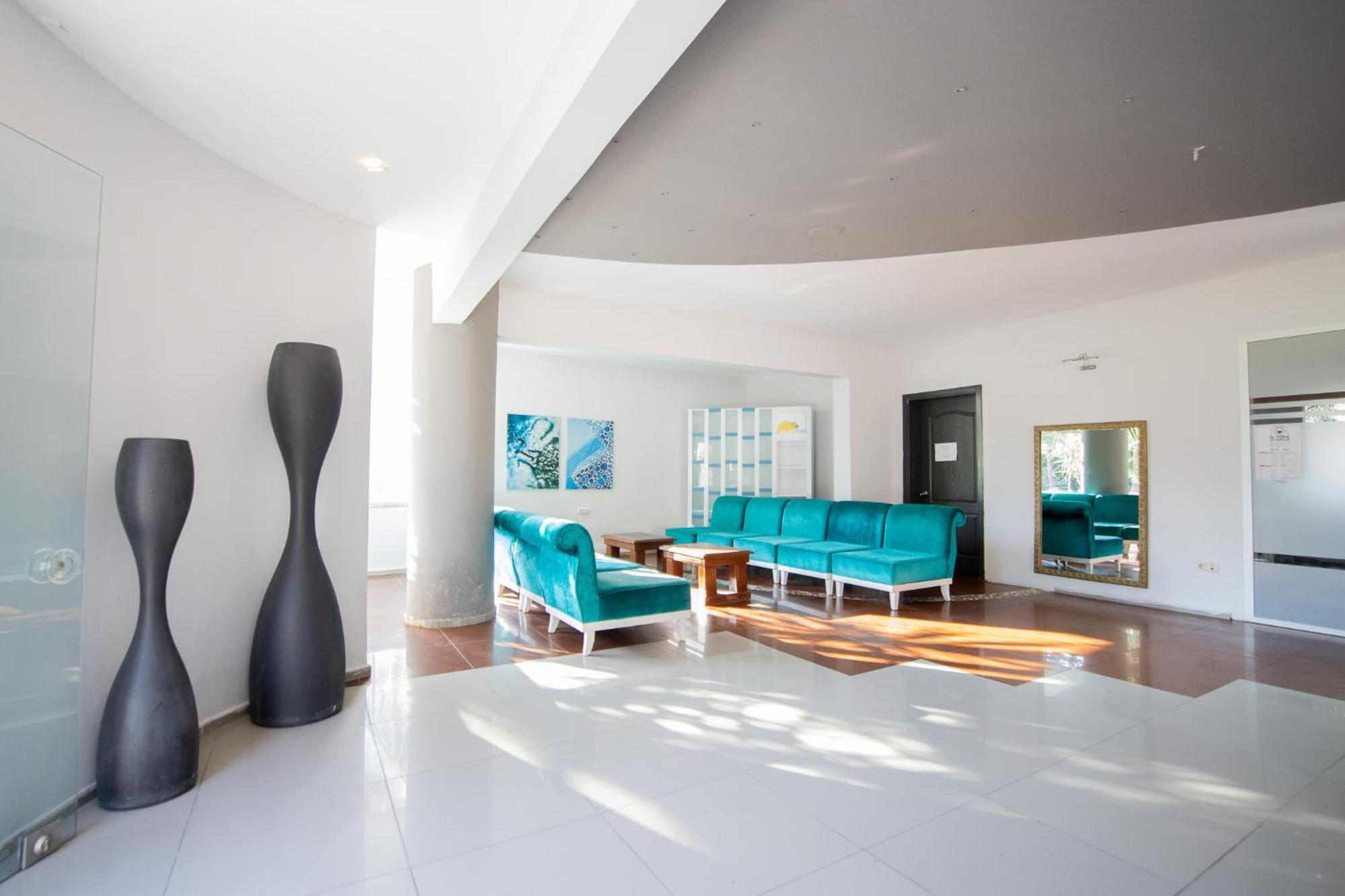 Hotel Pigale Kuşadası