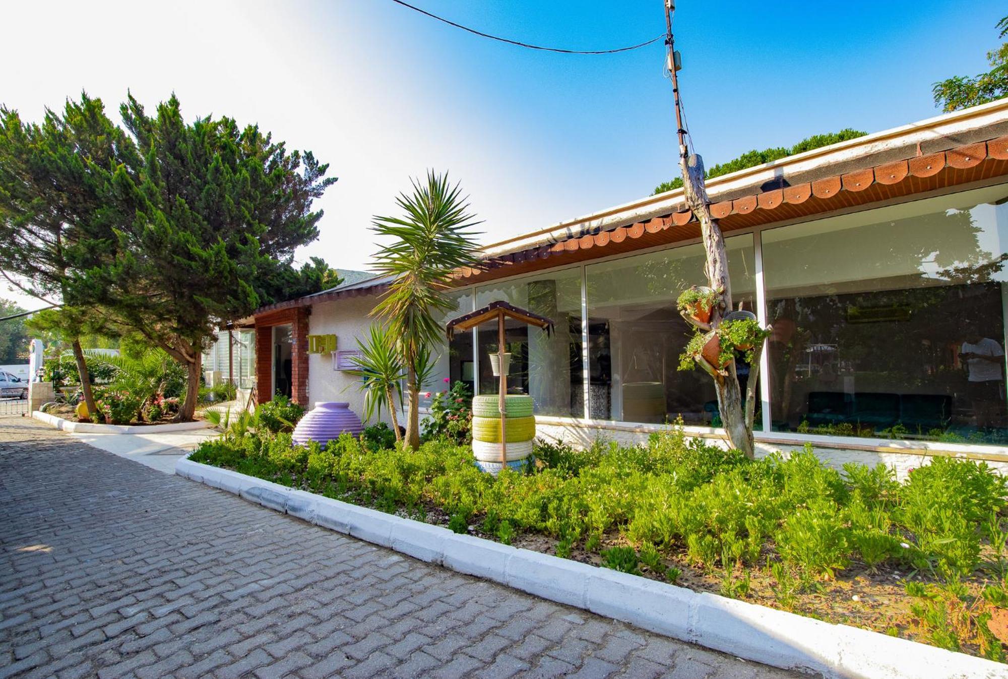 Pigale Hotel 3*